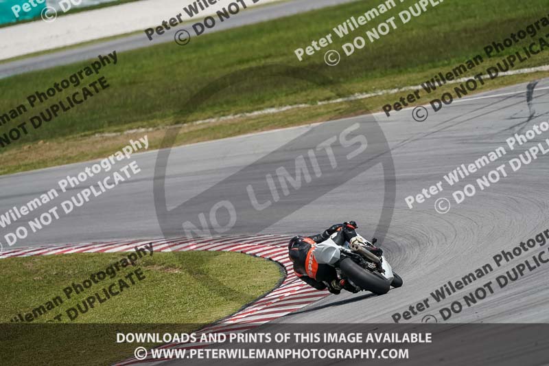 Sepang;event digital images;motorbikes;no limits;peter wileman photography;trackday;trackday digital images